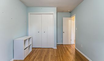 945 Rose Dr, Ann Arbor, MI 48103