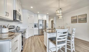 570 Linden Dr 104, Arnolds Park, IA 51331