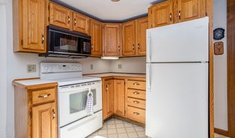 40 Washington St, Ayer, MA 01432