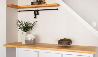 8469 BYERS Dr, Alexandria, VA 22309