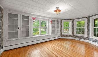 405 Western Ave, Augusta, ME 04330