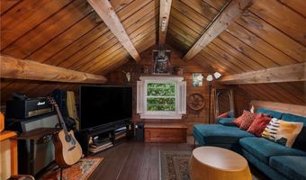 6356 Flat River Rd, Coventry, RI 02857