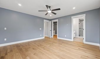 53 Woodbrey Ln, Standish, ME 04084