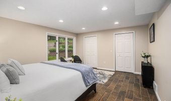 240 Pettis Ave NE, Ada, MI 49301