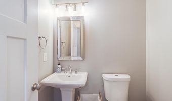 368 Goose Pointe Blvd, Biloxi, MS 39531