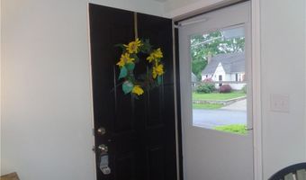 155 Lewiston St, Warwick, RI 02889