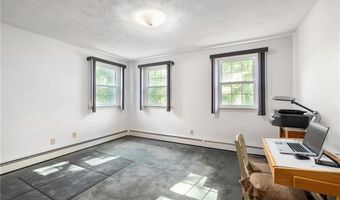20 Adirondack Dr, East Greenwich, RI 02818