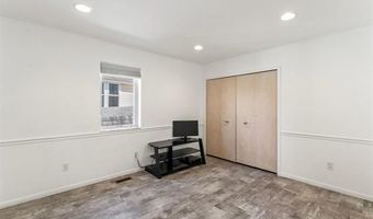 2076 S Long Lake Rd, Fenton, MI 48430