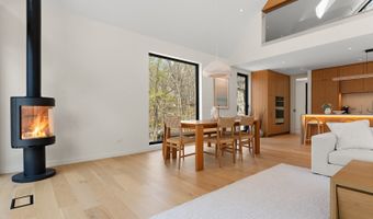 111 E Neptune Ave, Beverly Shores, IN 46301
