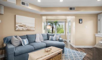 17 E 14TH St, Barnegat Light, NJ 08006