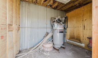 824 Poplar St, Carlin, NV 89822