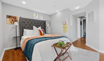 3716 KRYSIA Ct, Annandale, VA 22003