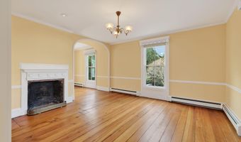997 Washington St, Bath, ME 04530