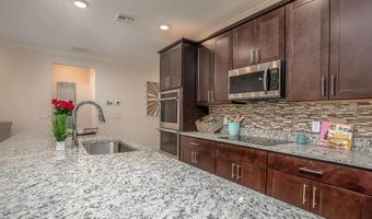 12899 FLORIDA Ave, Astatula, FL 34705