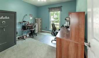 765 Spring Hill Farm Dr, Ballwin, MO 63021