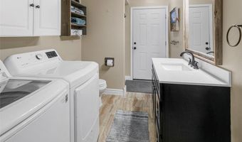 9044 Snow Water Dr, Billings, MT 59101