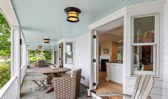 81 Mathewson Rd, Barrington, RI 02806