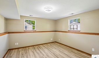 204 E 8th St, Adrian, MO 64720