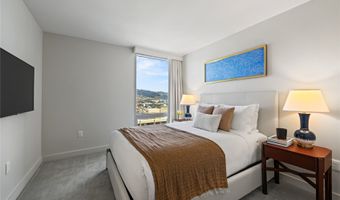 383 Kalaimoku St 3010, Honolulu, HI 96815