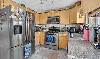 24 Iris Ln, North Providence, RI 02911