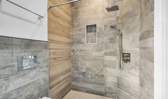 2046 E HUNTINGDON St 3F, Philadelphia, PA 19125