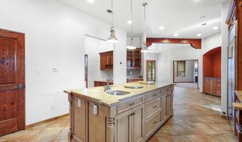 325 Braught Ln, Bosque Farms, NM 87068