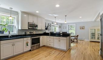 104 Roux Road Ext, Alfred, ME 04002