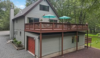 11 Carmen Gln, Albrightsville, PA 18210