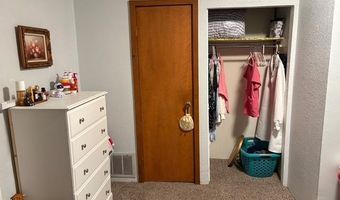 2713 College Ave, Alton, IL 62002