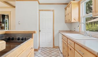 705 38th St, Des Moines, IA 50312