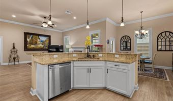 422 N Lost River Dr, Benton, LA 71006
