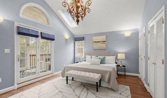 5714 HUNTINGTON Pkwy, Bethesda, MD 20814