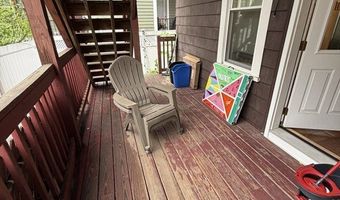 9 Mohawk Rd 1, Boston, MA 02127
