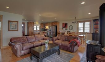 23 Mud Pt S, Alburgh, VT 05440