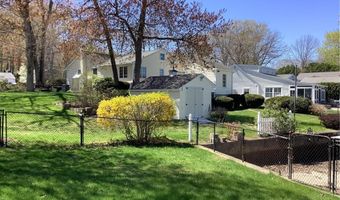 200 Waterman Lake Dr, Glocester, RI 02814