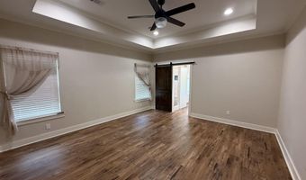 632 Hiram Dr, Bauxite, AR 72011