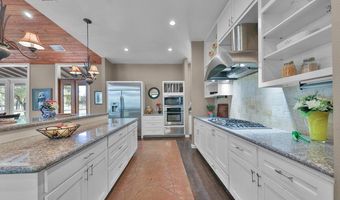 1523 Meadow Gln, Adkins, TX 78101