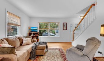 704 SEVERN Ave, Annapolis, MD 21403