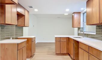 124 HOLLYHOCK Dr, Altamonte Springs, FL 32701