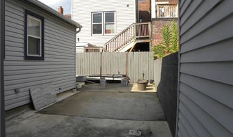 1715 Larkins Way, Airville, PA 15203
