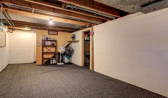 1738 N ERB St, Appleton, WI 54911