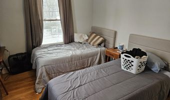 12 Fourteenth St, Bangor, ME 04401