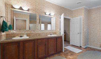 912 22nd Ct, Bell, FL 32619