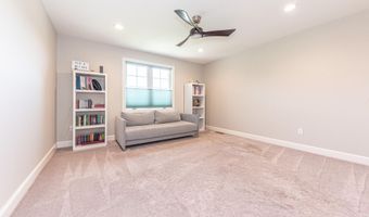 2376 Westbrooke Cir S, Ann Arbor, MI 48105