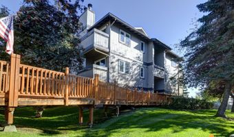 3425 Lakeshore Dr #4, Anchorage, AK 99517