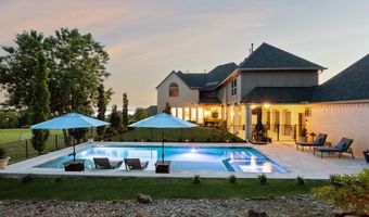 2413 Versailles Dr, Heath, TX 75032