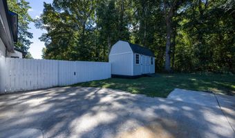 1313 English Ln, Athens, TN 37303