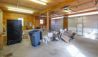 109 Sahagian Rd, Belgrade, ME 04917