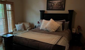 15733 Pine Cir, Basehor, KS 66007