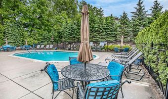 873 Bridge Crest Dr SE 8, Ada, MI 49301